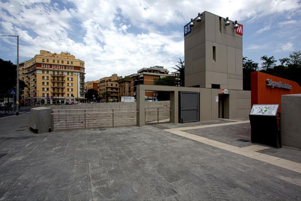 "Bbcorsotrieste" - Bed And Breakfast Di Emanuele Mazza - Rome — Photos 1